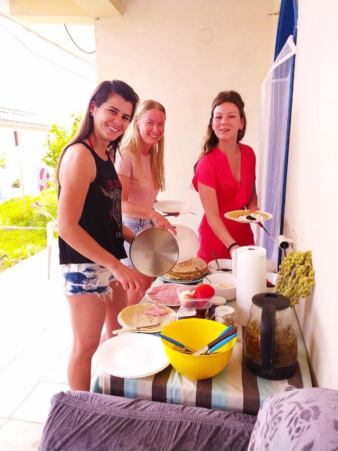 Pinegroove Hostel Vlora מראה חיצוני תמונה