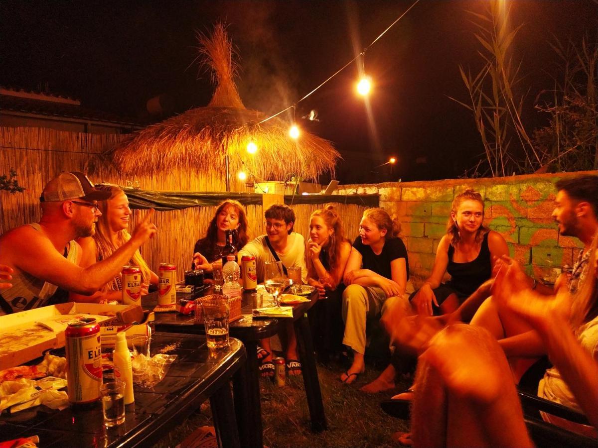 Pinegroove Hostel Vlora מראה חיצוני תמונה