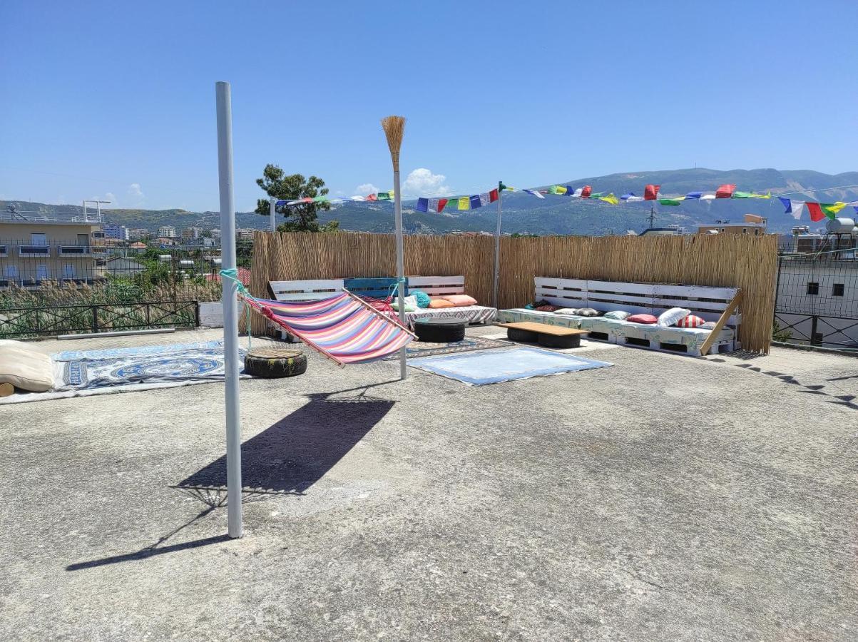 Pinegroove Hostel Vlora מראה חיצוני תמונה