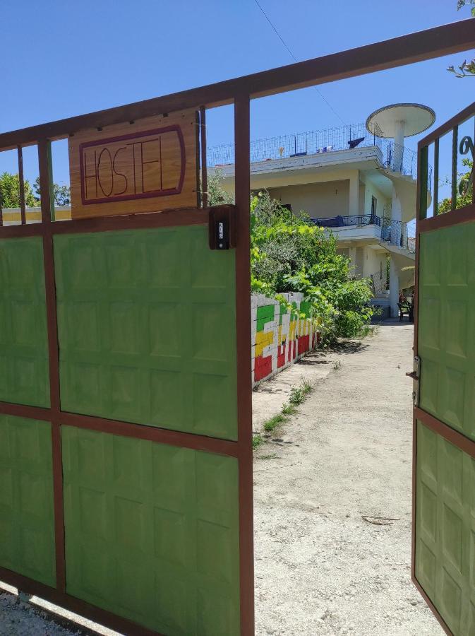 Pinegroove Hostel Vlora מראה חיצוני תמונה