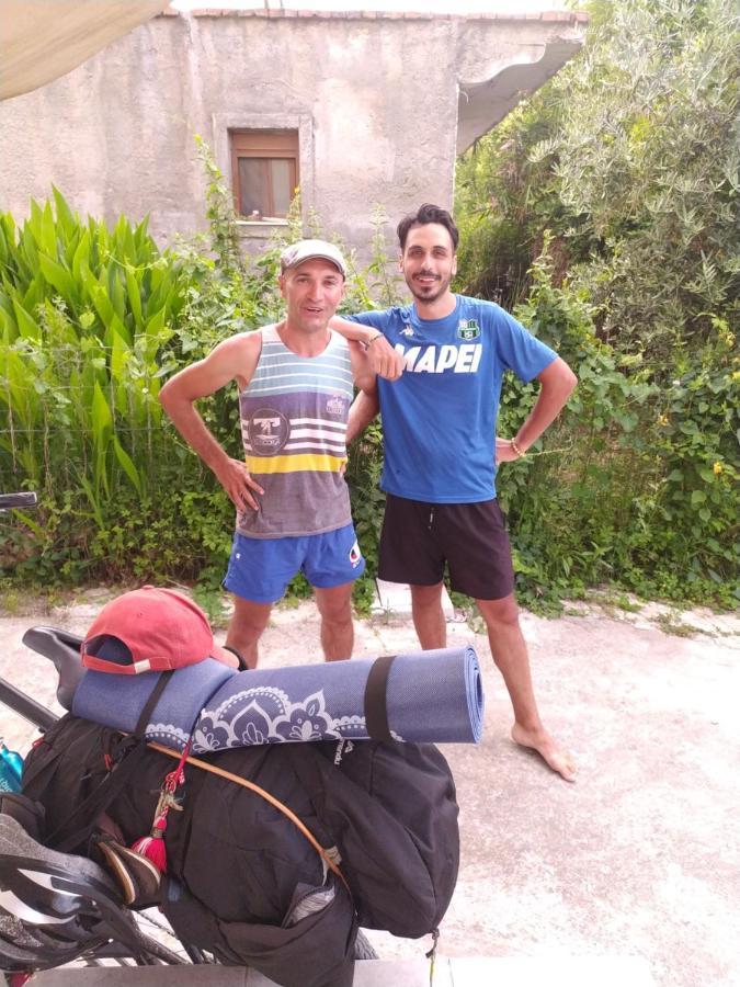 Pinegroove Hostel Vlora מראה חיצוני תמונה
